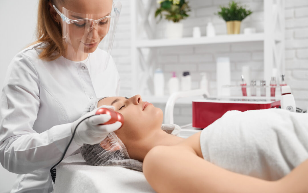 The Ultimate Guide to IPL Facials: What to Expect & Benefits